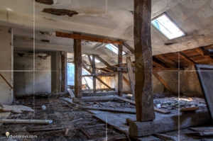 Подпокривното пространство на главната сграда