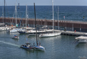 UNICREDIT Youth America&rsquo;s Cup - тържественото извеждане на тимовете от пристанището, пред VIP зоната, към състезателното трасе