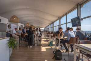 AC37 CLUB - официалната VIP зона на 37-th America's Cup