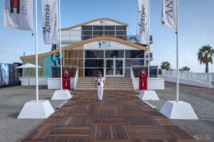 AC37 CLUB - официалната VIP зона на 37-th America's Cup