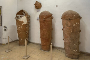 Археологически музей на Йордания - глинени саркофази