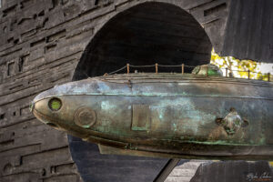 Паметник на Нарсис Монтуриол - изобретател на първата в света пилотирана подводница