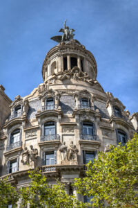 Сградата Unión y el Fénix Español (испанска застрахователна компания) построена между 1927 и 1931 г.