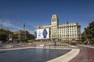 Площад Catalunya в Барселона