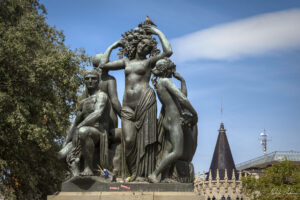 Площад Catalunya в Барселона