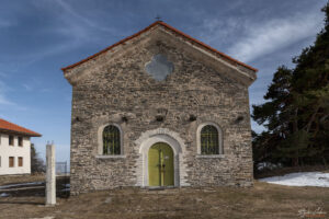 Манастирската черква в Белочерковския манастир