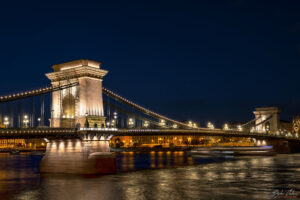 Нощна Будапеща - мост Сечени (Верижния мост)