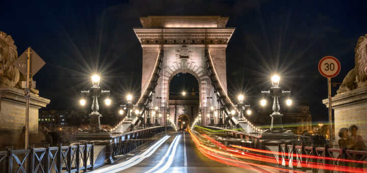 Нощна Будапеща