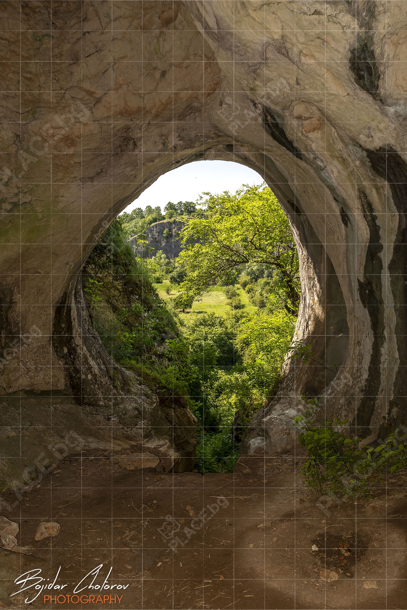 Човешката пещера „Селището“