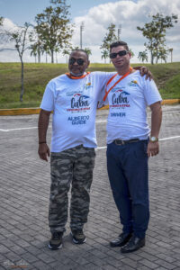 Двамата наши герои - водачът Алберто и нашият неуморим шофьор Луис