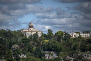 Институт по метеорология на Куба с метеорологиния радар