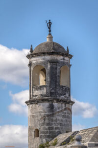 Castillo de la Real Fuerza - бастионна крепост от западната страна на пристанището в Хавана, Куба