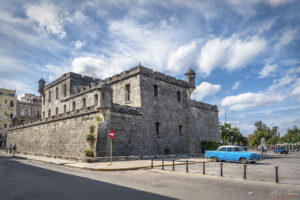 Castillo de la Real Fuerza - бастионна крепост от западната страна на пристанището в Хавана, Куба