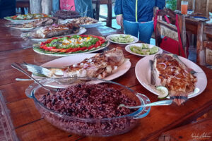 Рибен ресторант в Залива на прасетата