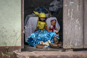 Традиционен олтар Сантерия в домовете на хората в Куба