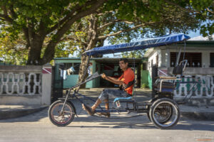 Залива на прасетата, Куба - град Playa Larga