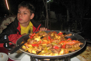 Вкусна вечеря в град Далян