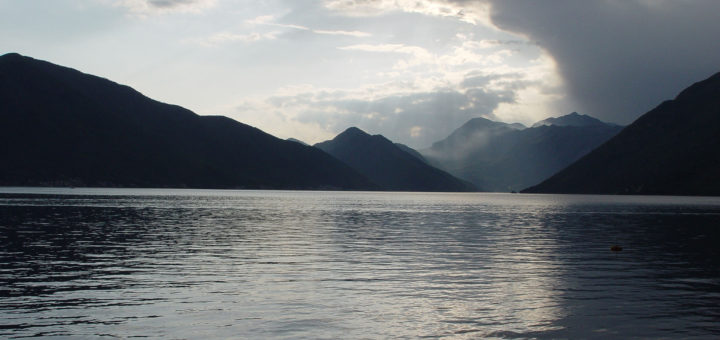 Которския залив по залез