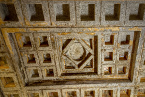 Тавана на гробница Оструша