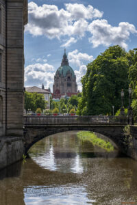 18. Мостът при замъка Лайне (Die Leineschlossbr&uuml;cke)