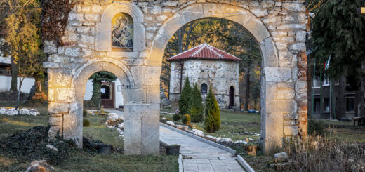 Искрецки манастир „Успение Богородично“