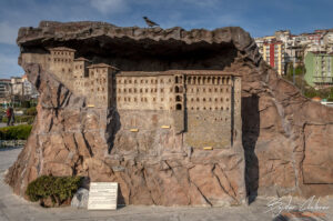 Парк "Мини Турция" - макет на Sumela Monastery в провинция Trabzon