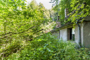 Стартовия наклон на лятната ски писта до Бай Кръстьо