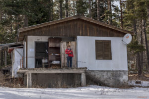 Изоставения ски влек в летовище и ски писта Бяла черква