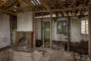 Изоставеното летовище и ски писта Бяла черква