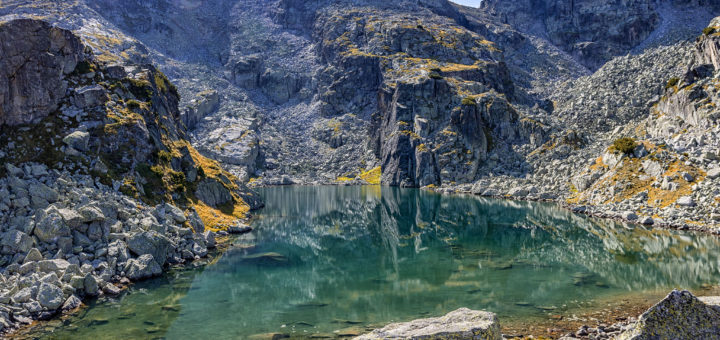 Страшното езеро