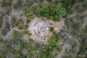 Кромлех, село Долни Главанак