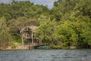 Наблюдателна площадка и кей за лодките за разходка в лагуната