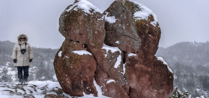 Момина скала край село Локорско