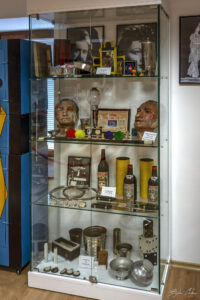 Фянтомни глави и други реквизити в Музеят ма Магията на Ненчо Илчев