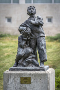 Корейски деца (1952), Димитър Даскалов