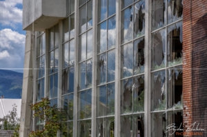 Изоставеният национален плувен комплекс "Червено знаме"