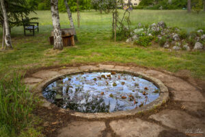 Езерце с алпинеум - парк Врана