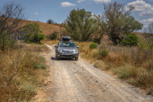 Пътя към Пароройски манастир