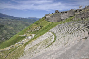 Пергамският амфитеатър - най-стръмният древен амфитеатър в света