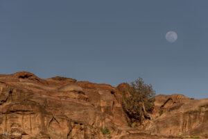 Петра по залез