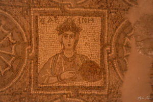Подовите мозайки в Църквата в Петра