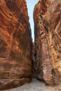Каньонът Al-Siq (Проходът) в Петра