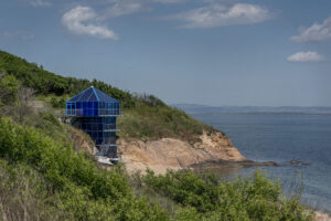 "Наблюдателна кула" на плаж Росенец