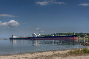 Нефтеното пристанище Росенец