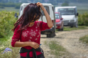 Кратка почивка между редовете в розовото поле