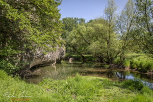 Река Вит в посока скално образувание Слончето