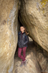 Скално светилище "Провиралката" до село Лиляч