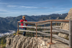 Смолянска крепост Аетос - панорамна площадка в края на пътеката