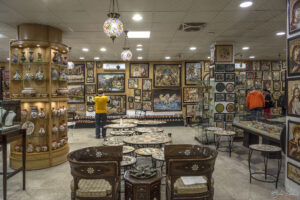 Работилница за мозайки &ndash; стотици предмети изработени от мозайки