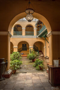 Тринидад - Богатите къщи са с уютни вътрешни дворове